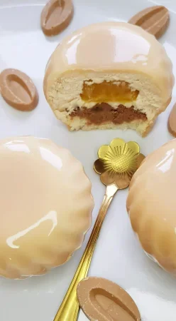 Entremet Dulcey, passion et mangue
