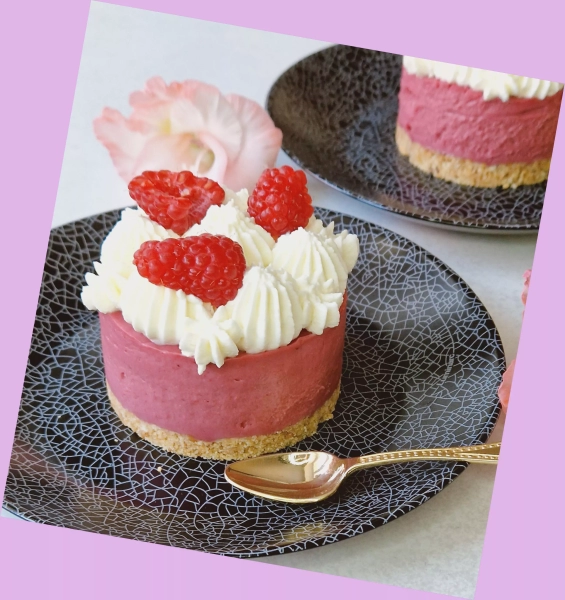 Gâteau crémeux à la framboise