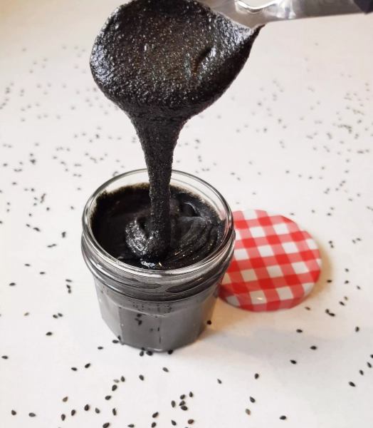 Praliné au sésame noir
