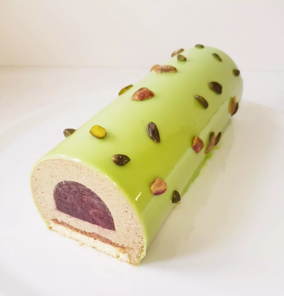 Bûche griottes et pistache